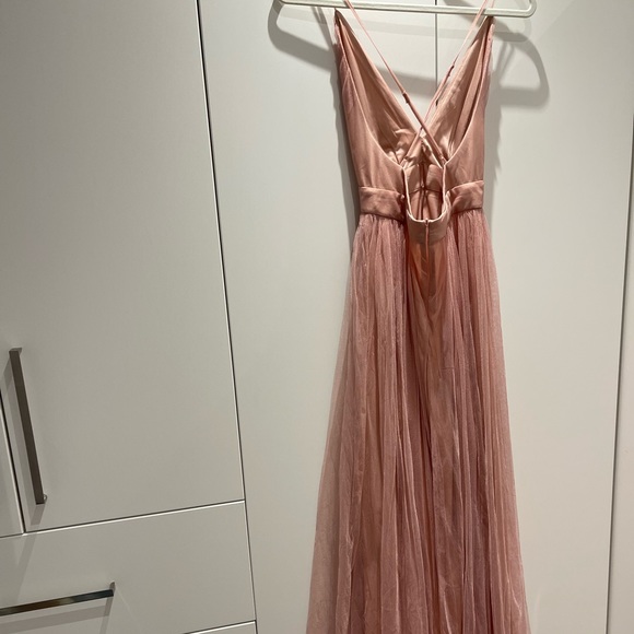 Windsor dusty pink dress in small - Picture 2 of 6